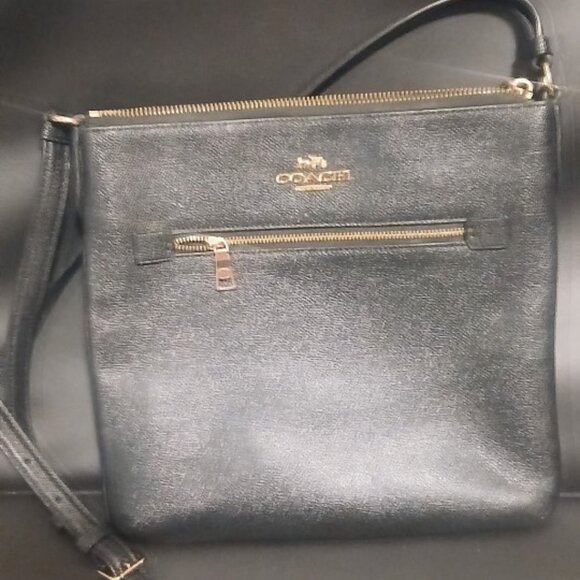 Coach Crossbody Messenger Bag - Picture 1 of 2